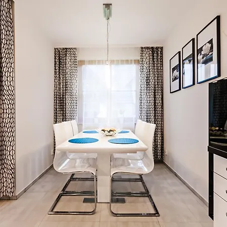 Apartamenty Sun & Snow Komuny Paryskiej Karpacz Rom bilde
